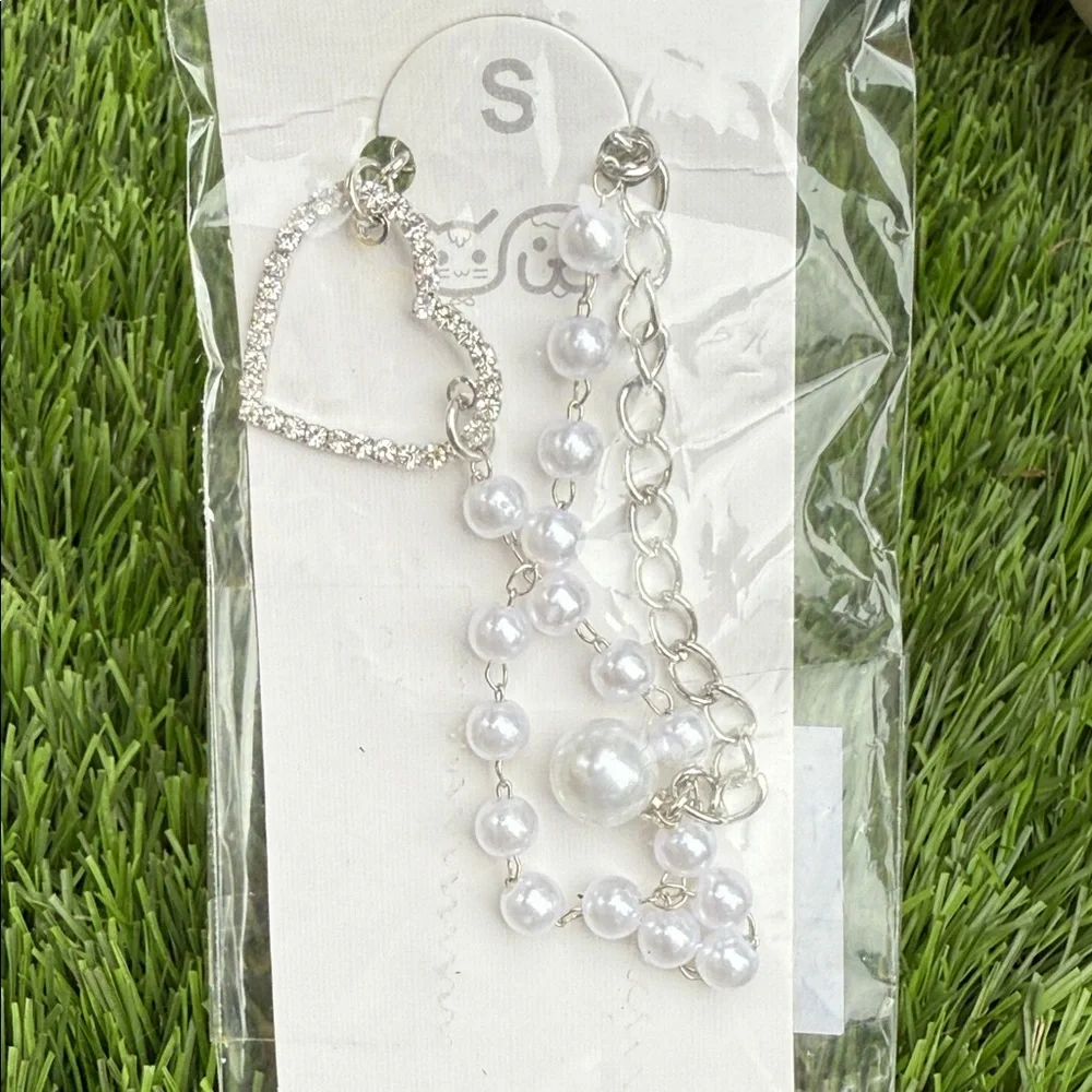 Sparkling Silver Heart and Pearl Dog Necklace 11”